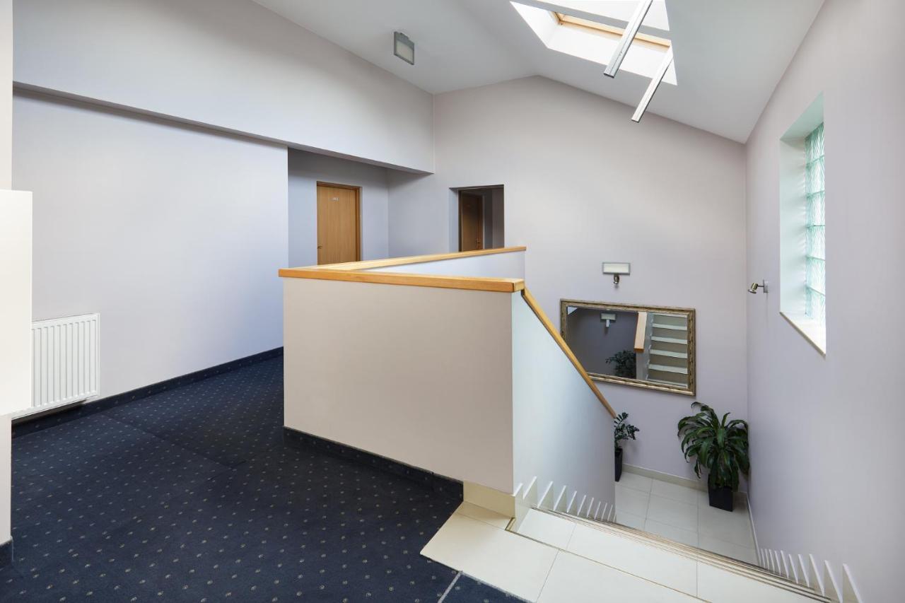 Hotel Wena Kielce Luaran gambar